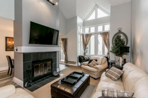 Blue Mountain, 3 Bedroom, Slopeside, Chateau Ridge 212